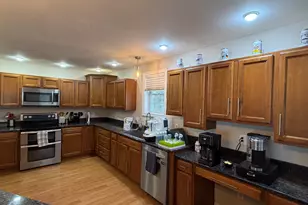 2 Hogan St, Houlton, ME 04730 - Photo 4