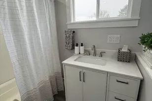 31 Spruce St, Rockland, ME 04841 - Photo 12