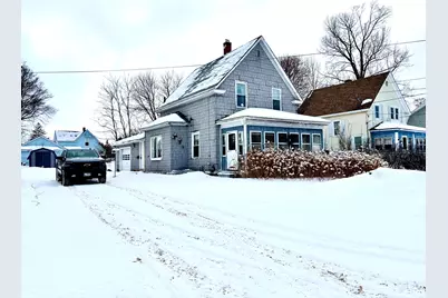 34 Lincoln Street, Millinocket, ME 04462 - Photo 1