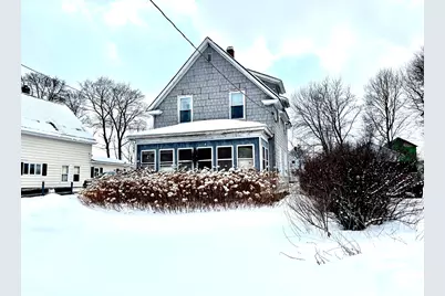 34 Lincoln Street, Millinocket, ME 04462 - Photo 2