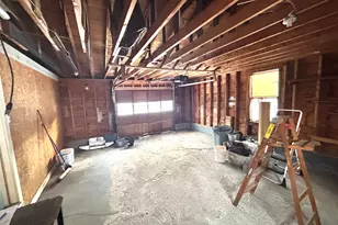 34 Lincoln St, Millinocket, ME 04462 - Photo 30