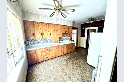 34 Lincoln Street, Millinocket, ME 04462 - Photo 6