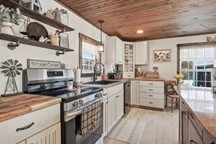 54 Old Village Rd, Winthrop, ME 04364 - Photo 12