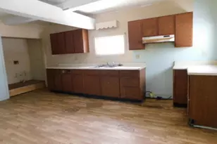 161 Waverly Ave, Pittsfield, ME 04967 - Photo 6