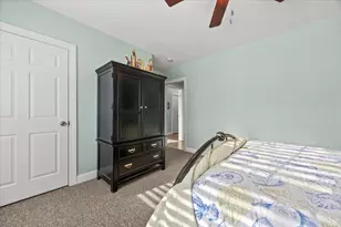 29 Macintosh Ln, Old Orchard Beach, ME 04064 - Photo 20