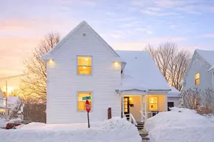 201 Knox St, Rumford, ME 04276 - Photo 2