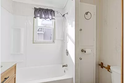 8 Squire Street, Waterville, ME 04901 - Photo 24