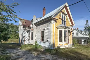 29 Portland Rd, Bridgton, ME 04009 - Photo 2