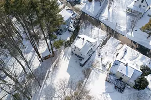 13 Cross St, Kittery, ME 03904 - Photo 4