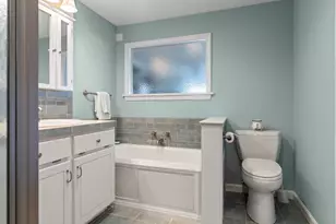 133 Atlantic Ave, Boothbay Harbor, ME 04538 - Photo 40