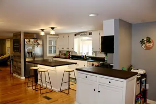 154 Greenwood Ave, Farmington, ME 04938 - Photo 10