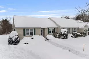 9 Nottingham Dr, Saco, ME 04072 - Photo 2