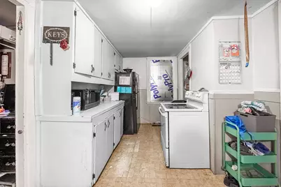 32 Center Street, Kenduskeag, ME 04450 - Photo 18