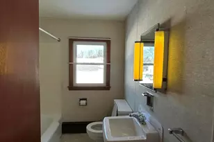 8 Robert St, Winslow, ME 04901 - Photo 6