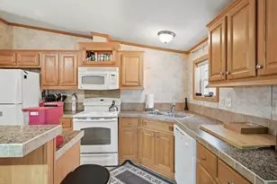 38 Hume Ln, Gardiner, ME 04345 - Photo 16