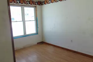 17 Edwards St, Lincoln, ME 04457 - Photo 6