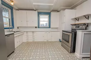 11 Alton St, Milo, ME 04463 - Photo 2