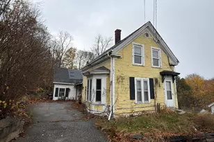 5 Liberty St, Ellsworth, ME 04605 - Photo 2