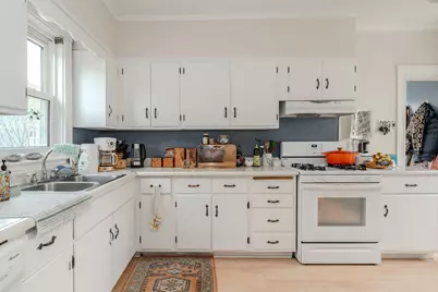 32 Melbourne Street, Portland, ME 04101 - Photo 22