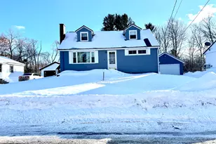 22 Colony Pl, Millinocket, ME 04462 - Photo 2