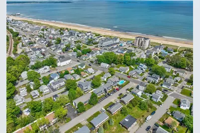 136 W Grand Avenue, Old Orchard Beach, ME 04064 - Photo 16