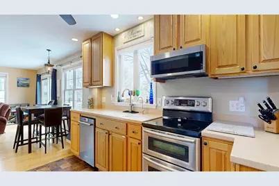 578 Main Street, Monmouth, ME 04259 - Photo 4