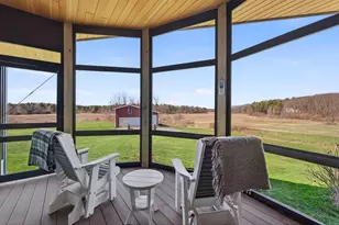 1275 Sawyer Rd, Cape Elizabeth, ME 04107 - Photo 10