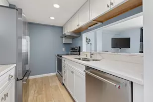 191 E Grand Ave, Old Orchard Beach, ME 04064 - Photo 12