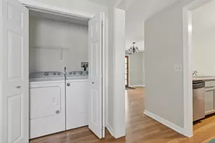 1 Dale Ct, Portland, ME 04102 - Photo 2