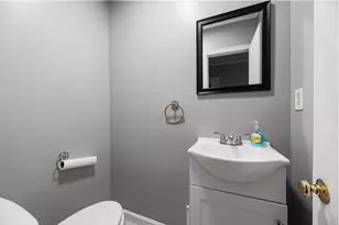 83 Pleasant St, Waterville, ME 04901 - Photo 10