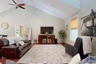 17 Bowdoin Dr, Lewiston, ME 04240 - Photo 8