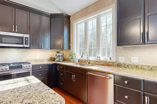 17 Bowdoin Dr, Lewiston, ME 04240 - Photo 32