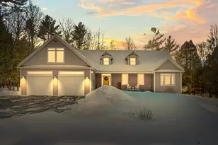 17 Bowdoin Dr, Lewiston, ME 04240 - Photo 94