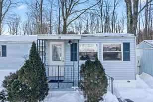 59 Sandalwood Cir, Kittery, ME 03904 - Photo 4