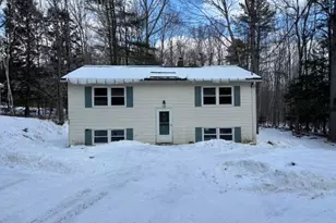 9 Russell St, Readfield, ME 04355 - Photo 2