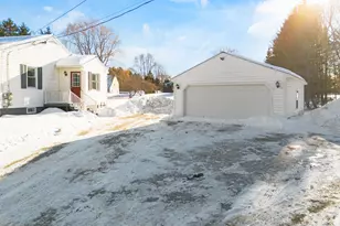 355 Center Rd, Fairfield, ME 04937 - Photo 4