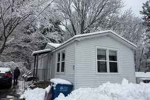 19 Aspen Cir, Kittery, ME 03904 - Photo 2