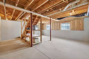 44 W Bates St, Auburn, ME 04210 - Photo 38