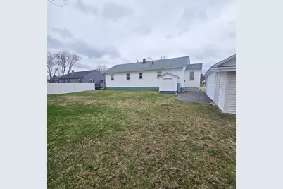 9 Grove Street, East Millinocket, ME 04430 - Photo 6