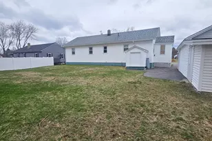 9 Grove St, East Millinocket, ME 04430 - Photo 6