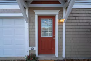 1050 Ocean Ave, Portland, ME 04103 - Photo 2