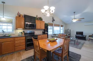 1050 Ocean Ave, Portland, ME 04103 - Photo 10