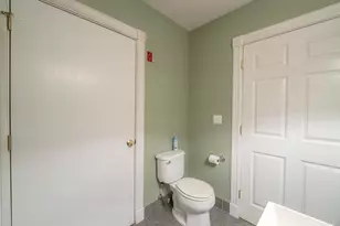 1050 Ocean Ave, Portland, ME 04103 - Photo 30