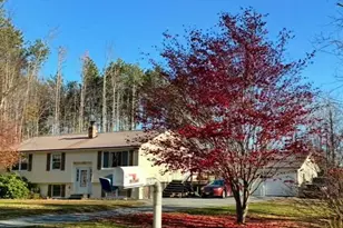 41 Crescent St, Skowhegan, ME 04976 - Photo 1