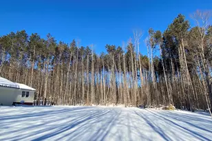 41 Crescent St, Skowhegan, ME 04976 - Photo 10