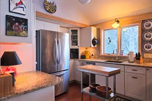 9 James St, Belfast, ME 04915 - Photo 14