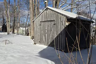 9 James St, Belfast, ME 04915 - Photo 4