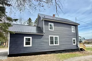 33 Dyer St, Presque Isle, ME 04769 - Photo 8