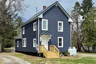 33 Dyer St, Presque Isle, ME 04769 - Photo 1