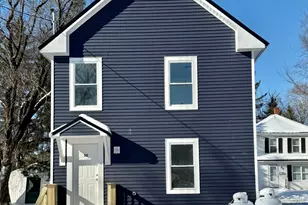 33 Dyer St, Presque Isle, ME 04769 - Photo 10